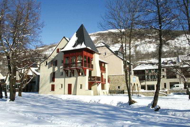 Vacancéole - Les Jardins de Balnéa Loudenvielle Exterior foto